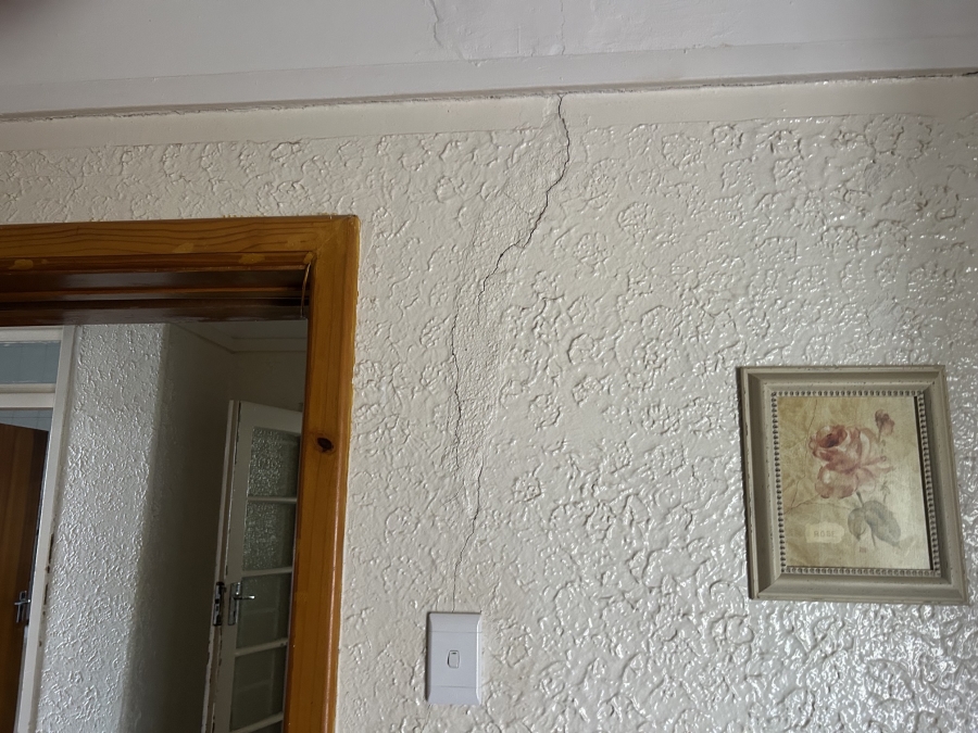 4 Bedroom Property for Sale in Viljoenskroon Free State